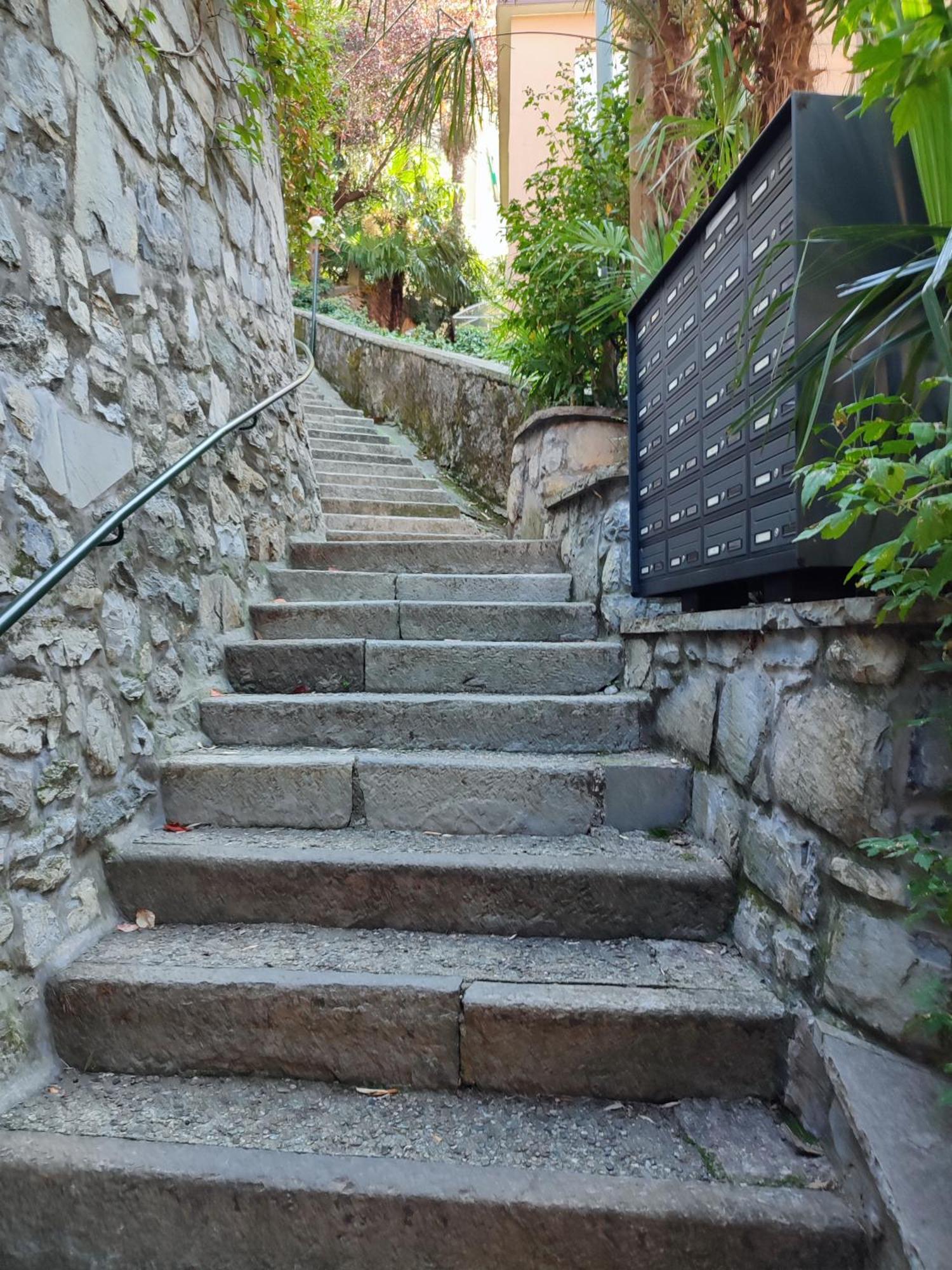 150 Steps To Heaven - By Myhomeincomo Exterior foto